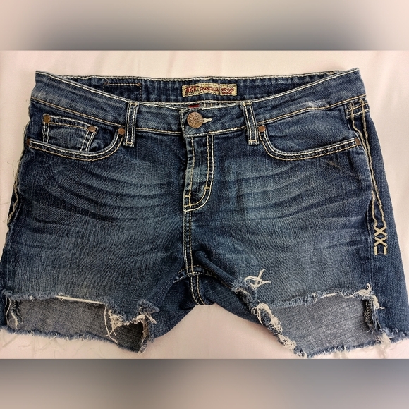 BKE Edgy Denim Blue Distressed Frayed Grunge Summer Booty Shorts-(#228) - Picture 1 of 7